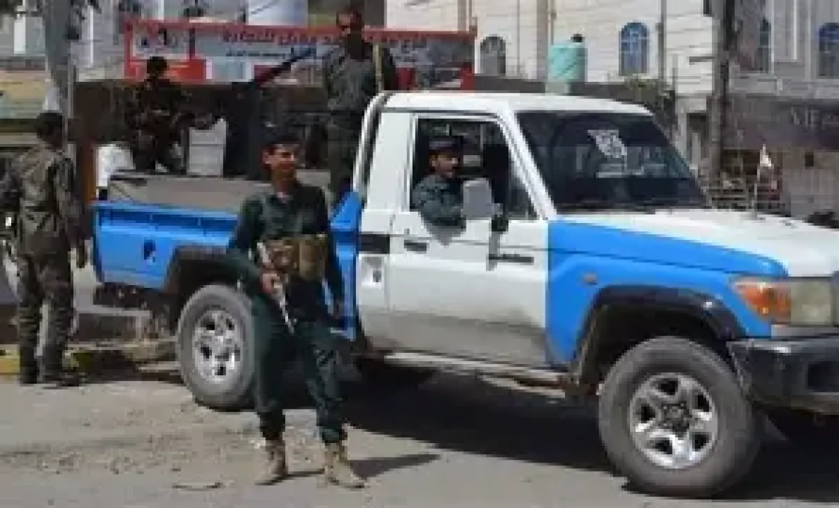 تعز .. الأمن يضبط مطلوباً أمنياً لارتكابه قضايا جنائية جسيمة في المهرة