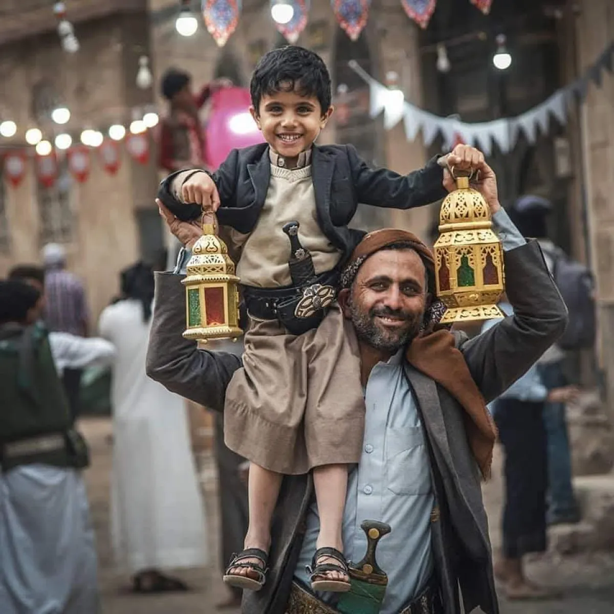 اليمنيون يستقبلون رمضان بوطأة العجز الاقتصادي وتآكل القدرة الشرائية