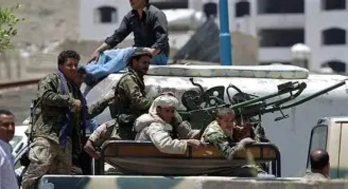 مليشيا الحوثي يرفعون جاهزيتهم في خضم التوترات الإقليمية