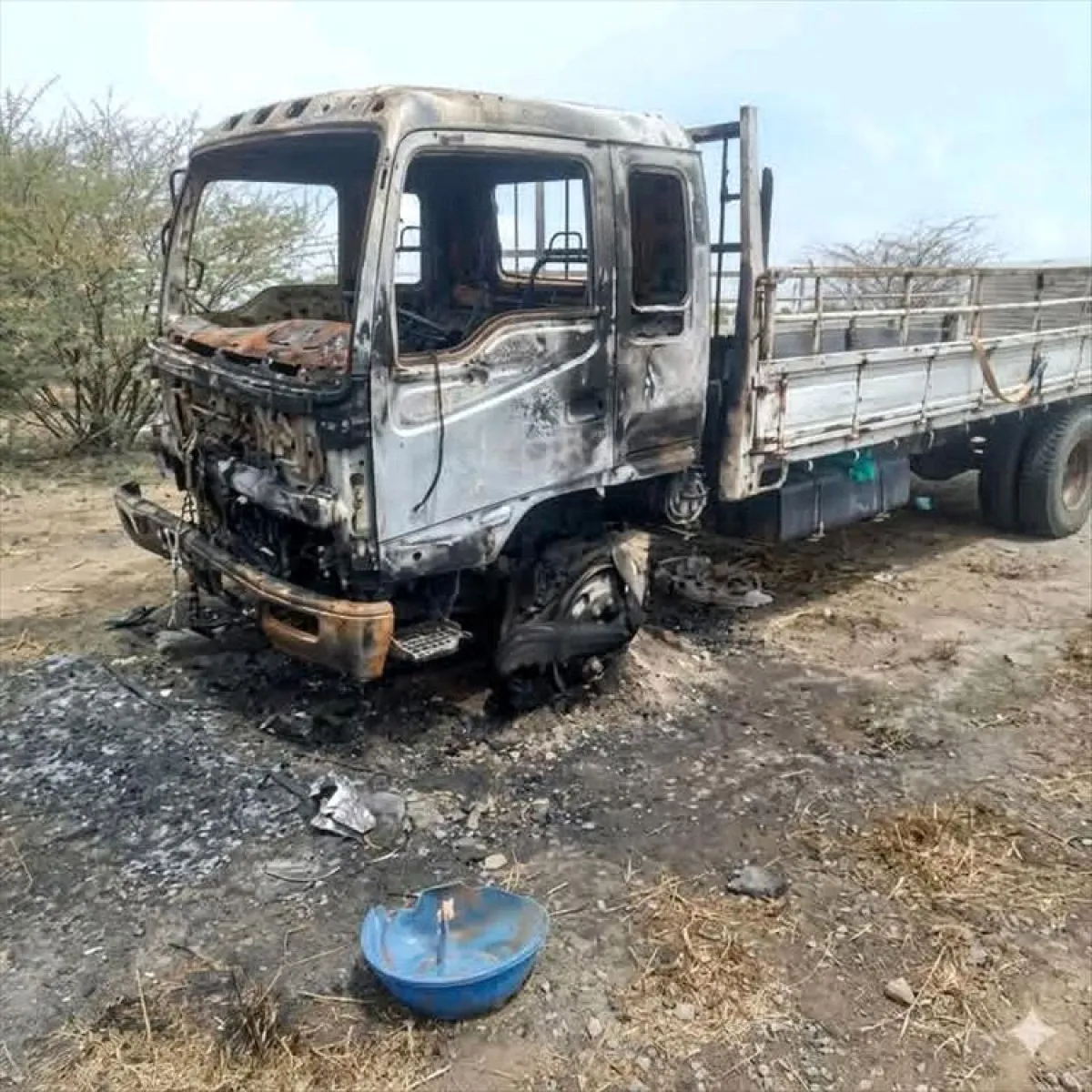 تدمير شاحنة نقل مملوكة لمواطن في حادث إحراق غامض بمديرية المخا