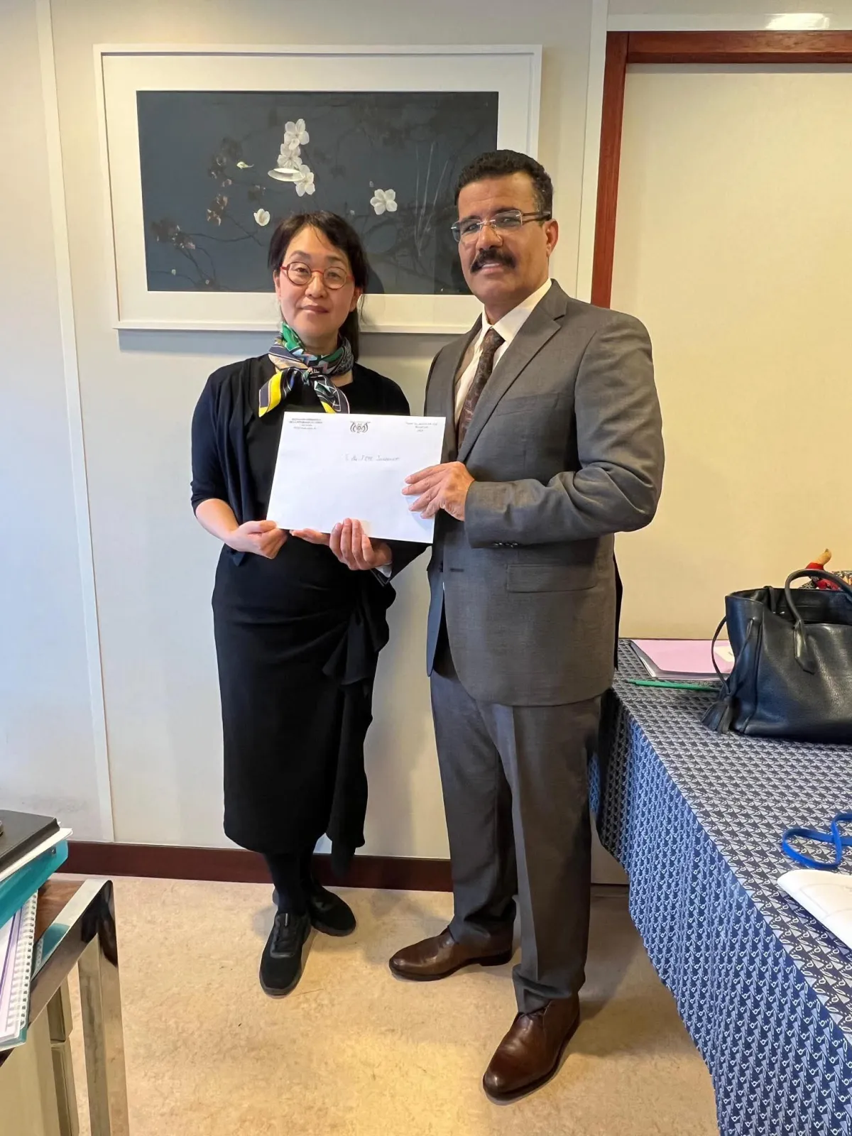 اليمن يقدم ملف 