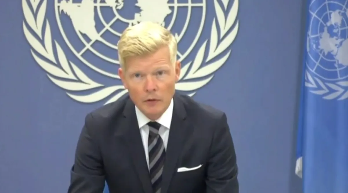 المبعوث الأممي يدعو الحوثيين لوقف الهجمات ويؤكد ضرورة حماية حرية الملاحة